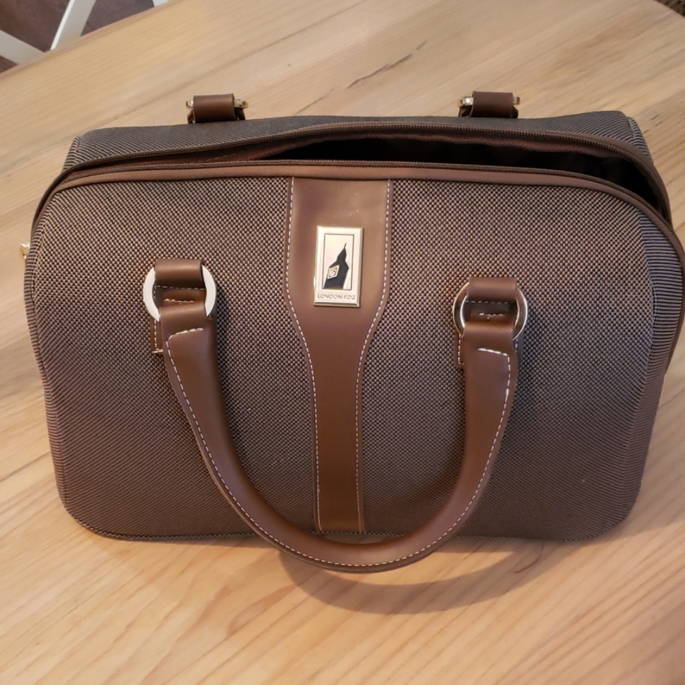 London Fog travel bag